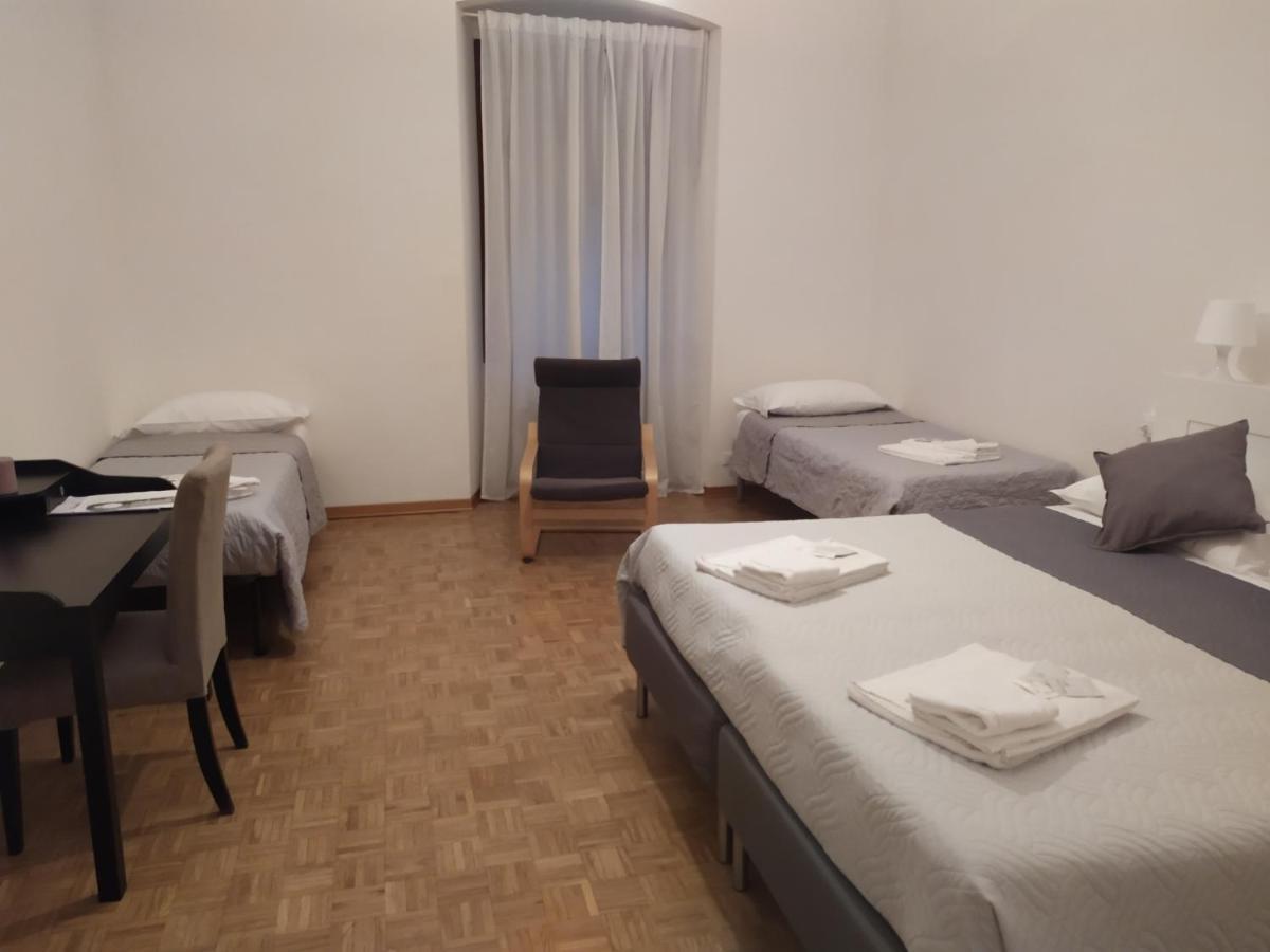 Affittacamere Iris Trieste Exteriör bild