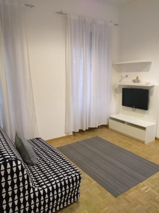 Affittacamere Iris Trieste Exteriör bild